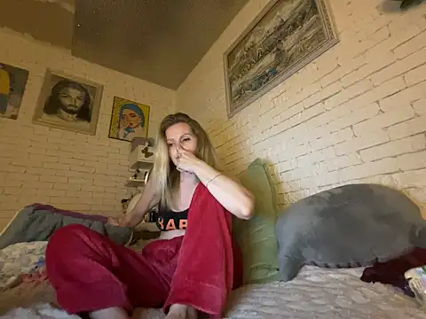 Snapshot of Angel_girllovemy chatting on February 2025 06:59:01 PM Angel girllovemy online show from February 2025 06:59:01 PM