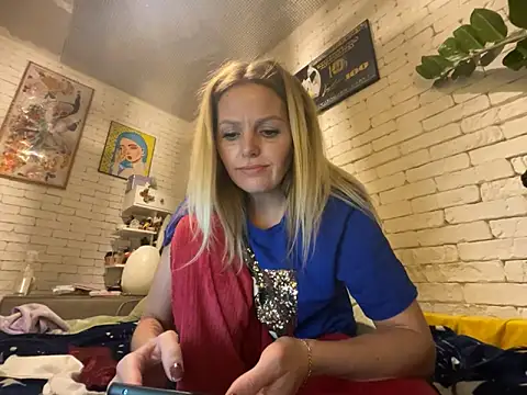 Snapshot of Angel_girllovemy chatting on February 2025 05:26:02 PM Angel girllovemy online show from February 2025 05:26:02 PM