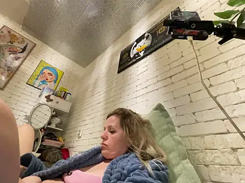 Snapshot of Angel_girllovemy chatting on March 2025 05:28:02 PM Angel girllovemy online show from March 2025 05:28:02 PM