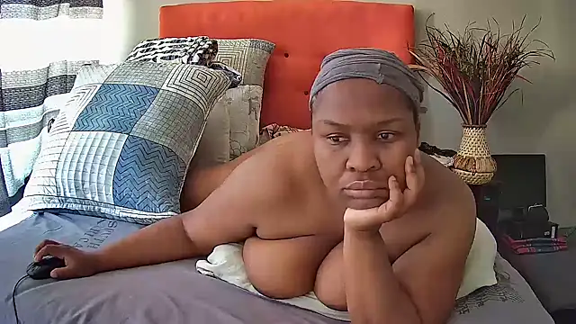Snapshot of missboobsxx chatting on December 2024 05:38:02 AM missboobsxx online show from December 2024 05:38:02 AM