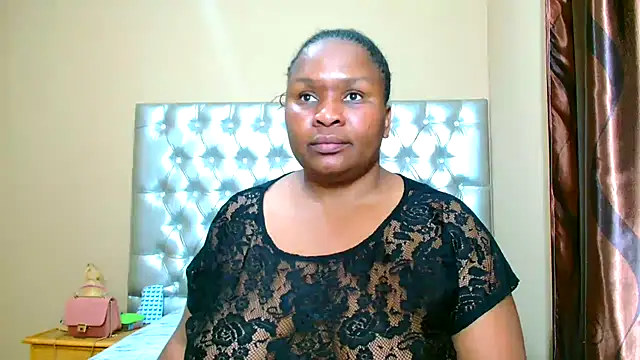 Snapshot of missboobsxx chatting on October 2025 05:54:01 PM missboobsxx online show from October 2025 05:54:01 PM