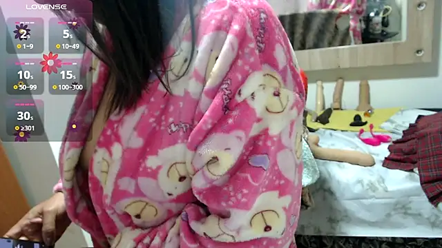 Snapshot of Bekkakinky chatting on December 2024 11:03:02 PM Bekkakinky online show from December 2024 11:03:02 PM