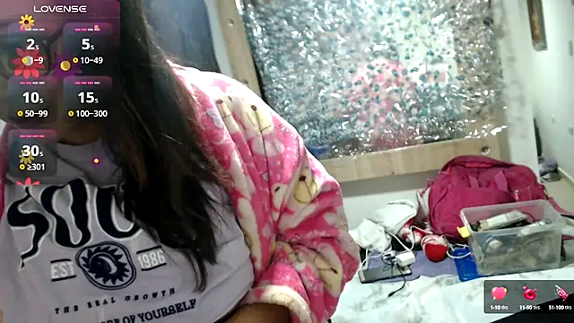 Snapshot of Bekkakinky chatting on December 2024 03:40:01 AM Bekkakinky online show from December 2024 03:40:01 AM