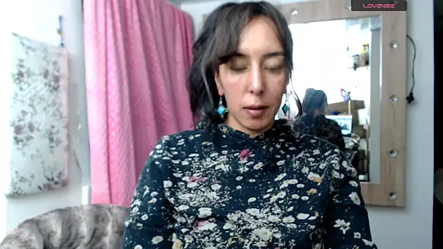 Snapshot of Bekkakinky chatting on October 2025 11:28:02 PM Bekkakinky online show from October 2025 11:28:02 PM