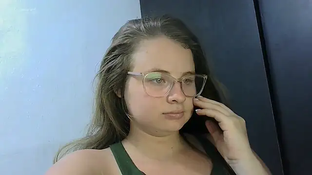 HellenMiyer1111 online show from June 2026 11:10:01 PM