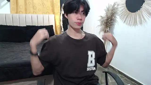 Elio-cam online show from February 2026 02:10:02 AM