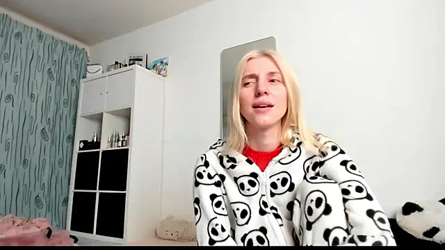 KenzieDawton online show from February 2025 05:02:02 AM