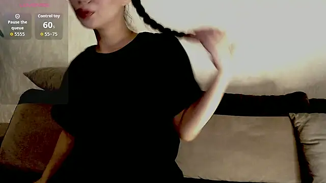 Snapshot of Iam_Luna chatting on February 2026 06:22:02 PM Iam Luna online show from February 2026 06:22:02 PM