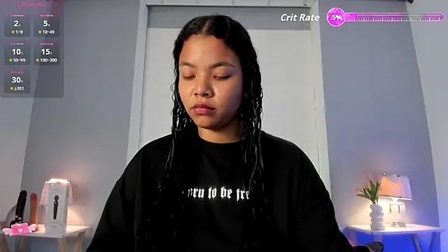 Snapshot of SophiaaStone chatting on November 2025 11:43:01 AM SophiaaStone online show from November 2025 11:43:01 AM