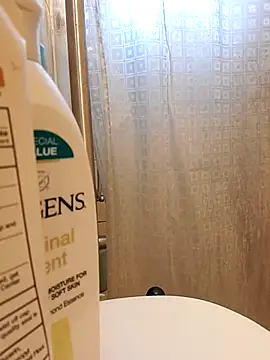 Snapshot of Bigstiffyuh chatting on November 2025 12:11:02 AM Bigstiffyuh online show from November 2025 12:11:02 AM