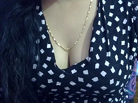 Your wild Dia online show from December 2025 07:07:01 PM