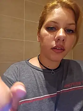 Snapshot of Janefruti chatting on February 2025 02:24:02 AM Janefruti online show from February 2025 02:24:02 AM