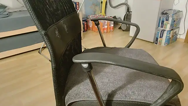 lumpi99 online show from October 2025 03:17:01 AM