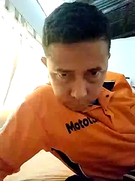 Snapshot of Lachuchaenlacara1988 chatting on February 2025 04:04:01 PM Lachuchaenlacara1988 online show from February 2025 04:04:01 PM