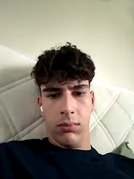 Snapshot of Andrei_992 chatting on November 2025 12:15:02 PM Andrei 992 online show from November 2025 12:15:02 PM