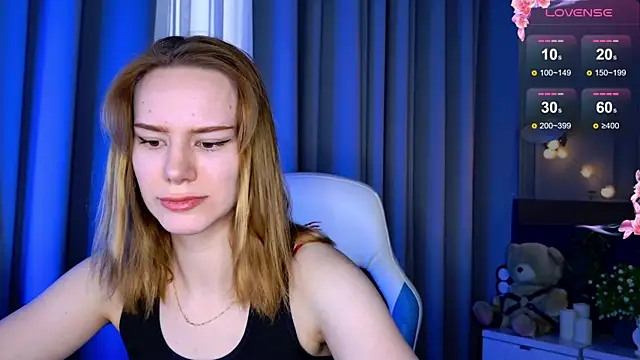 Ramona    online show from March 2025 06:19:02 AM