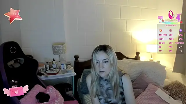 Snapshot of 1Sweetnina chatting on October 2025 10:01:01 PM 1Sweetnina online show from October 2025 10:01:01 PM