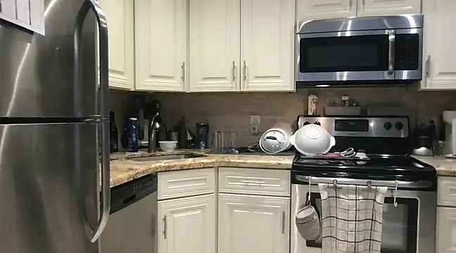 Snapshot of BigGuyMuscle chatting on February 2025 04:45:02 PM BigGuyMuscle online show from February 2025 04:45:02 PM