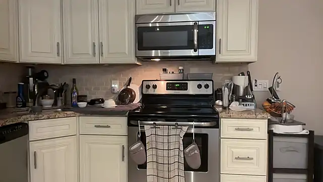 Snapshot of BigGuyMuscle chatting on March 2025 10:26:01 PM BigGuyMuscle online show from March 2025 10:26:01 PM