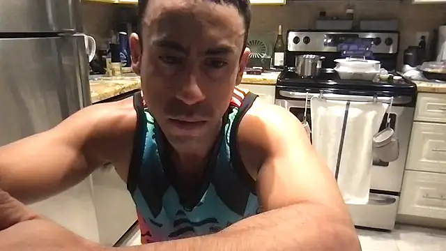 Snapshot of BigGuyMuscle chatting on March 2025 08:21:02 AM BigGuyMuscle online show from March 2025 08:21:02 AM