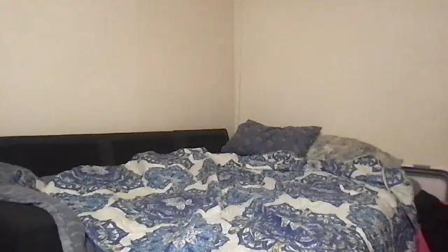 Snapshot of BigGuyMuscle chatting on October 2025 03:12:02 PM BigGuyMuscle online show from October 2025 03:12:02 PM