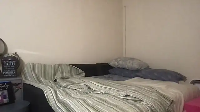 Snapshot of BigGuyMuscle chatting on October 2025 01:38:01 AM BigGuyMuscle online show from October 2025 01:38:01 AM