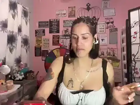 latinacubana online show from January 2025 08:52:01 AM