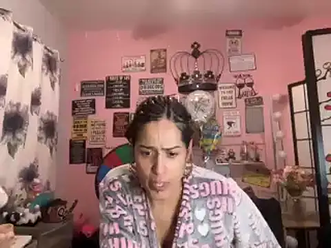 latinacubana online show from January 2025 12:49:01 PM