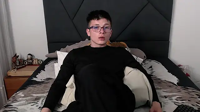 MathewCollin online show from January 2025 10:51:02 PM