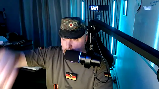 DerPornoPete online show from March 2026 12:12:01 AM