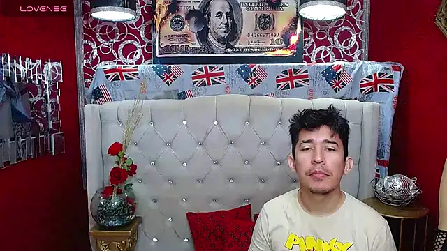 Snapshot of shannentrans chatting on January 2025 01:05:01 PM shannentrans online show from January 2025 01:05:01 PM