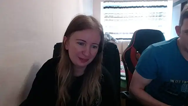 PeterAndJen online show from September 2025 05:07:02 AM