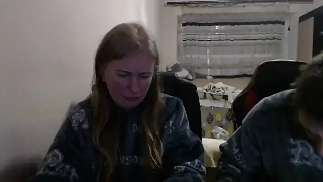 PeterAndJen online show from February 2026 07:07:01 PM