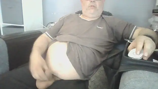 Naturistmale45 online show from April 2026 05:06:02 PM
