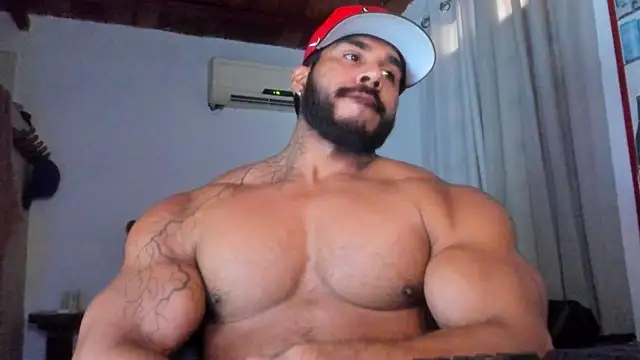 Snapshot of Artemis_Kazttman chatting on November 2025 04:06:01 PM Artemis Kazttman online show from November 2025 04:06:01 PM