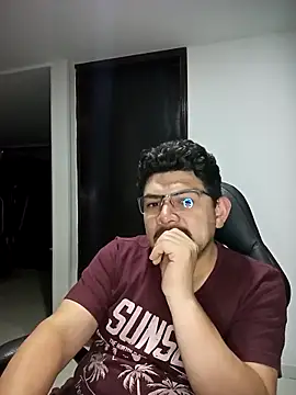 Snapshot of Javibell93 chatting on March 2026 03:01:02 AM Javibell93 online show from March 2026 03:01:02 AM