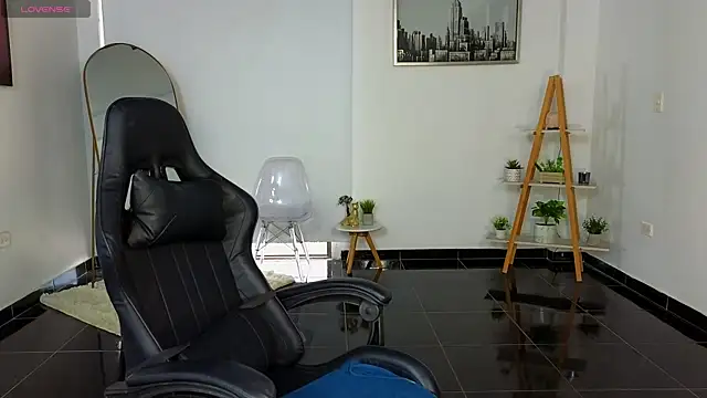 bella  adams online show from September 2025 10:09:02 PM