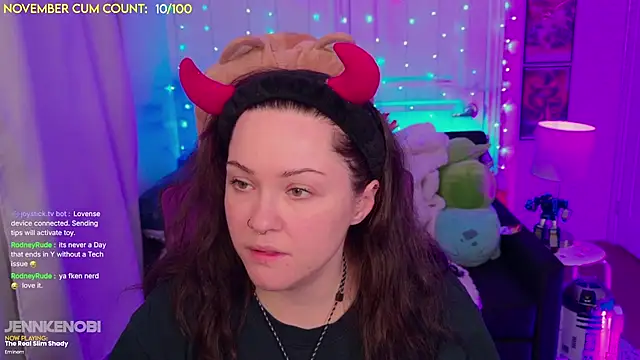 JennKenobi online show from November 2025 03:56:01 PM