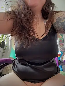 JennKenobi online show from February 2026 03:44:02 PM