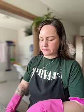 Snapshot of misslulipop chatting on December 2024 04:28:01 PM misslulipop online show from December 2024 04:28:01 PM