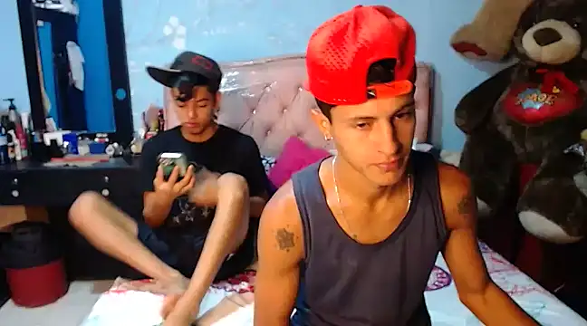 Snapshot of gustavo_saaled19 chatting on December 2024 12:01:02 AM gustavo saaled19 online show from December 2024 12:01:02 AM