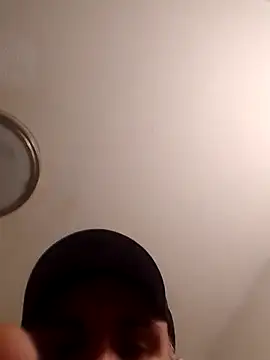 Snapshot of Dnbigo89 chatting on February 2025 05:50:02 PM Dnbigo89 online show from February 2025 05:50:02 PM