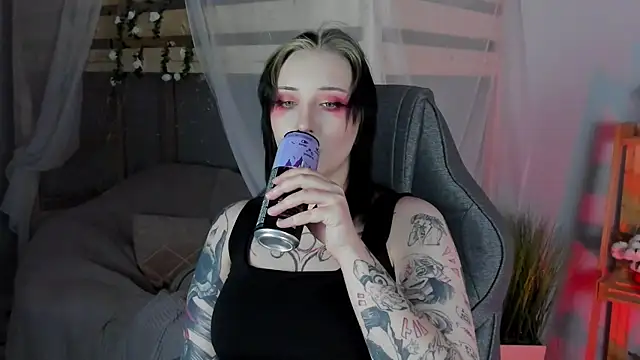 AsheLucker online show from November 2025 11:21:02 PM