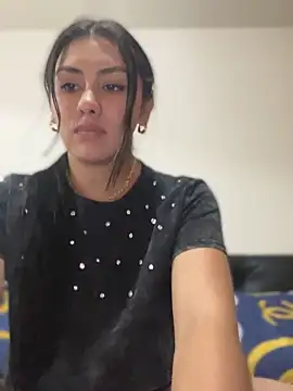 Snapshot of Ambar_pe_ chatting on January 2025 08:32:02 PM Ambar pe online show from January 2025 08:32:02 PM