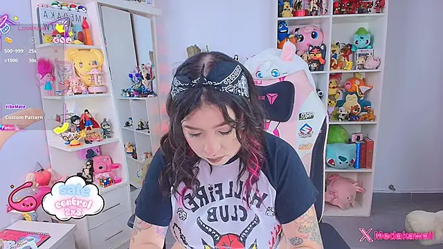 meda kawaii  online show from November 2025 01:13:01 PM