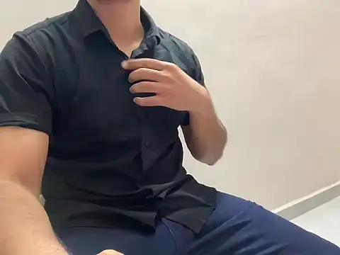 Arjun78877 online show from October 2025 06:40:01 PM