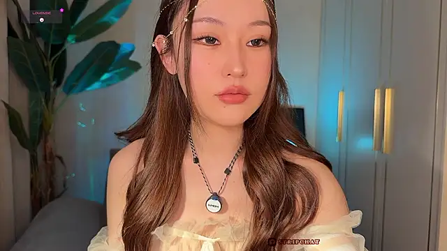 sphynx- - online show from January 2026 11:37:02 AM