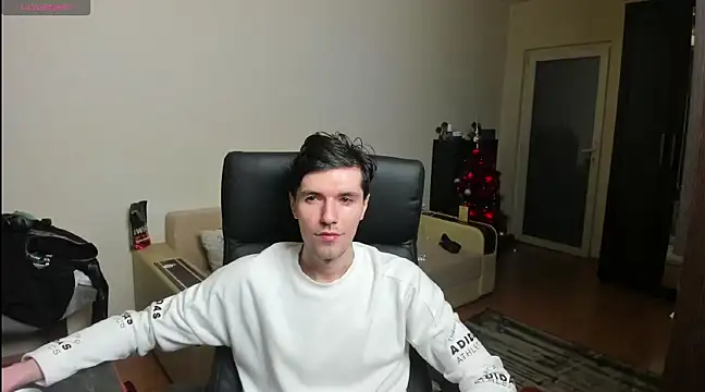 awesomejustin online show from December 2024 12:44:01 PM