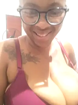 CuteHoney92 online show from January 2026 07:17:01 PM