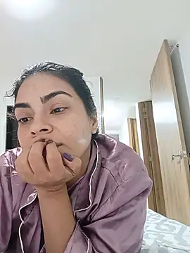 Ivanna2 online show from May 2026 11:01:04 PM